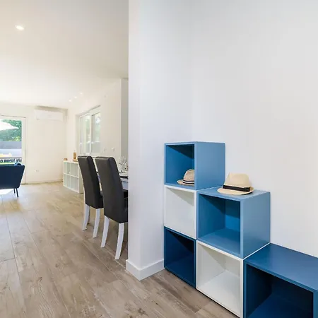 Willa 4 Bedroom Private With Large Pool, Quiet Area