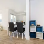 别墅 4 Bedroom Private With Large Pool, Quiet Area *
