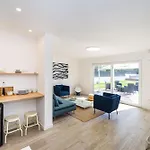 4 Bedroom Private With Large Pool, Quiet Area Villa *