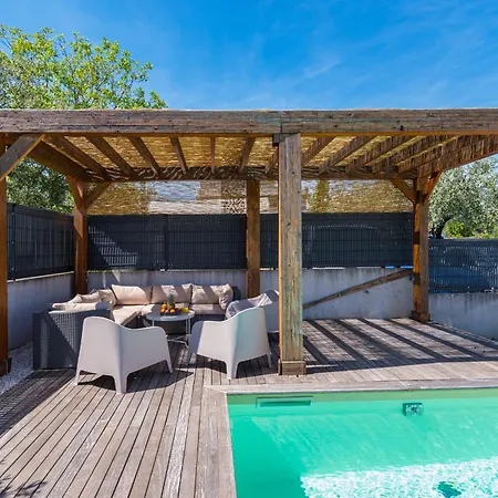 Вилла 4 Bedroom Private With Large Pool, Quiet Area
