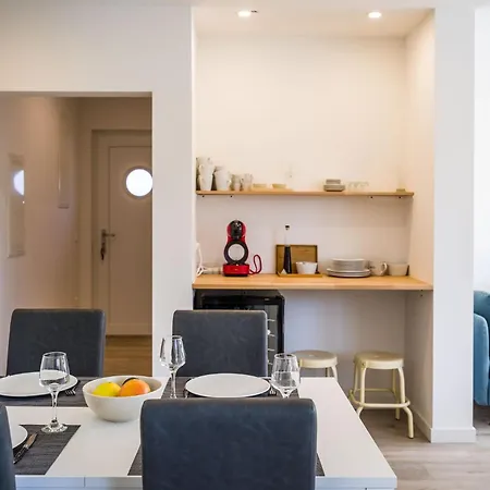 4 Bedroom Private With Large Pool, Quiet Area ヴィラ ビビニェ