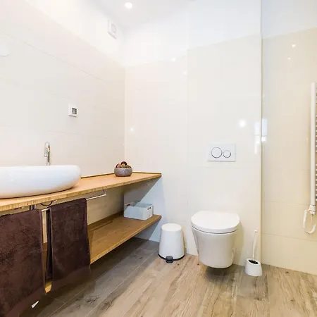 4 Bedroom Private With Large Pool, Quiet Area Вилла