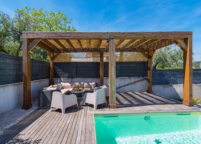 Villa 4 Bedroom Private With Large Pool, Quiet Area