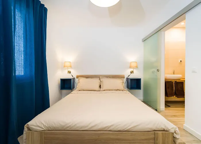 4 Bedroom Private With Large Pool, Quiet Area Villa Bibinje